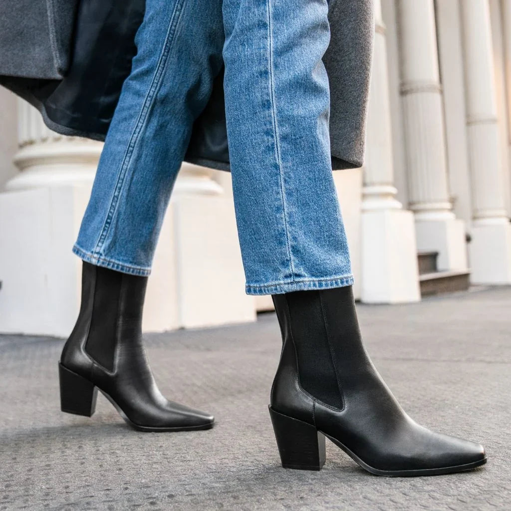 Soho | Black